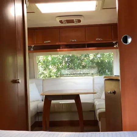 Caravane Dans Jardin Privee Avec Entree Privee مكان تخييم لا شابيل سور إردر